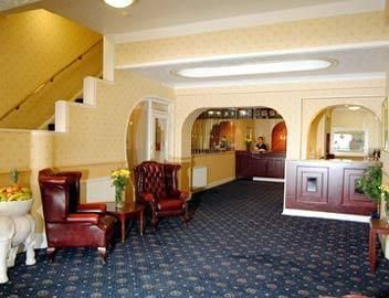 Claremont Lions Hotel Eastbourne Exterior photo