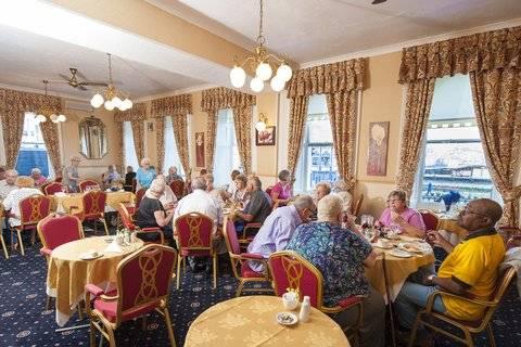 Claremont Lions Hotel Eastbourne Exterior photo